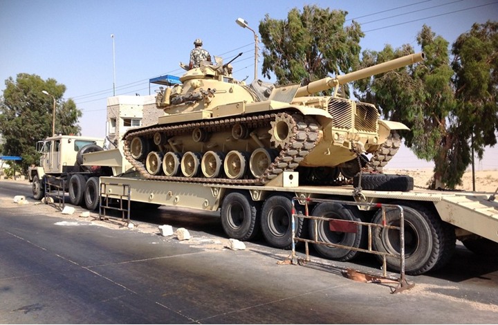 مقتل ضابط وجنديين بتفجير "هامر" في سيناء