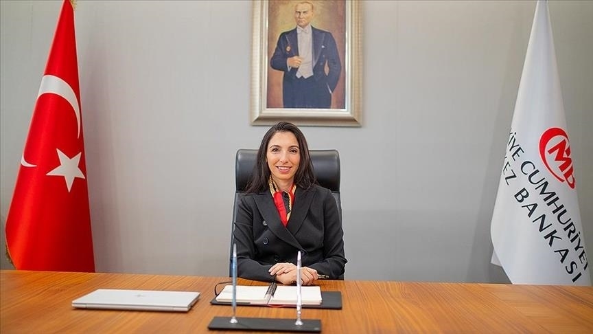 حفيظة غاية أركان، أول امرأة تركية تشغل رئاسة البنك المركزي التركي - الأناضول