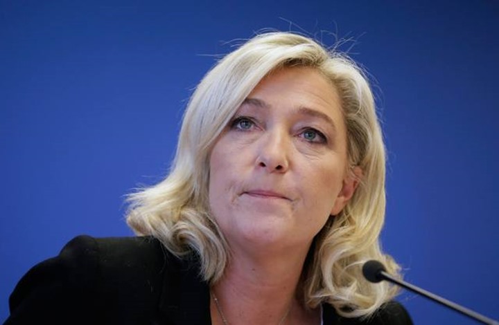 بدء محاكمة زعيمة اليمين المتطرف بفرنسا لازدرائها المسلمين