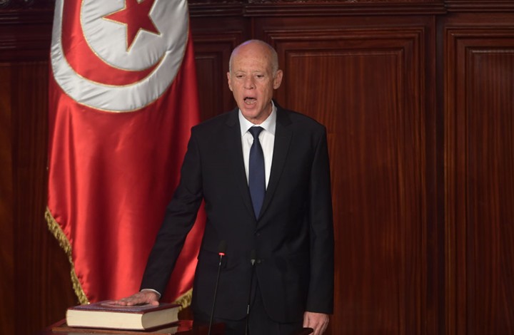 البرلمان التونسي يتهم السلطات بالابتزاز والسعي لحل المجلس