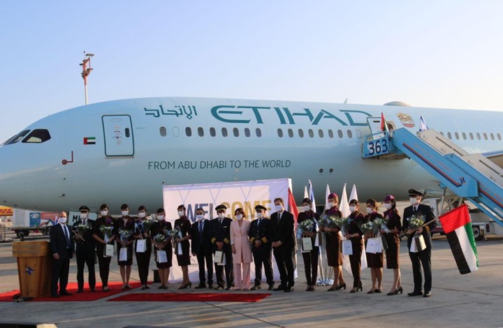 تسيير أول رحلة تجارية من أبوظبي لمطار بن غوريون الإسرائيلي