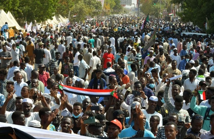 إصابات في احتجاجات تدعو لـ"مدنية الدولة" في السودان