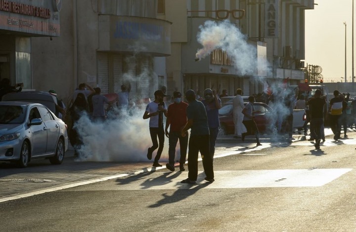الأمن البحريني يقمع احتجاجات رافضة للتطبيع (شاهد)