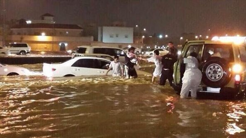 استمرار تعليق الدراسة بمحافظات سعودية بسبب الأمطار