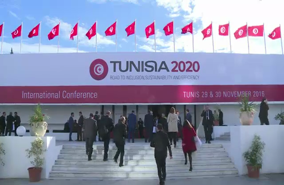تونس تحصل على مساعدات لاقتصادها المنهك