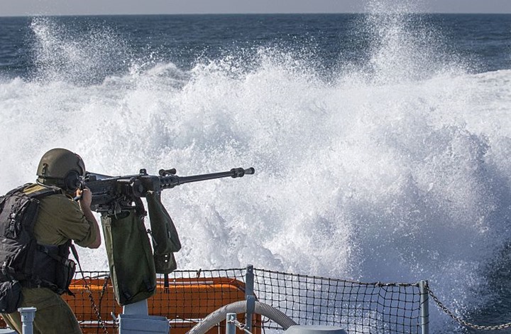 الاحتلال يزعم إحباط تهريب أسلحة إلى غزة عبر البحر