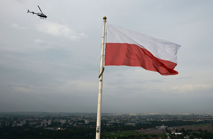 بولندا تتهم ألمانيا وفرنسا بالانحياز القوي إلى روسيا