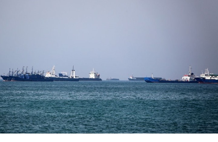 WP: عمال هنود تعرضوا لظروف عمل قاسية بسفن شحن إيرانية