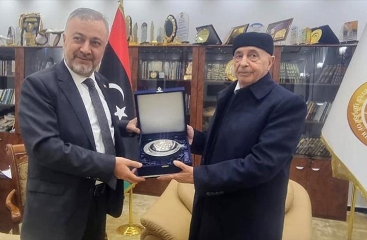 ماذا وراء التقارب التركي مع شرق ليبيا.. وعلاقة اتفاقية الترسيم؟