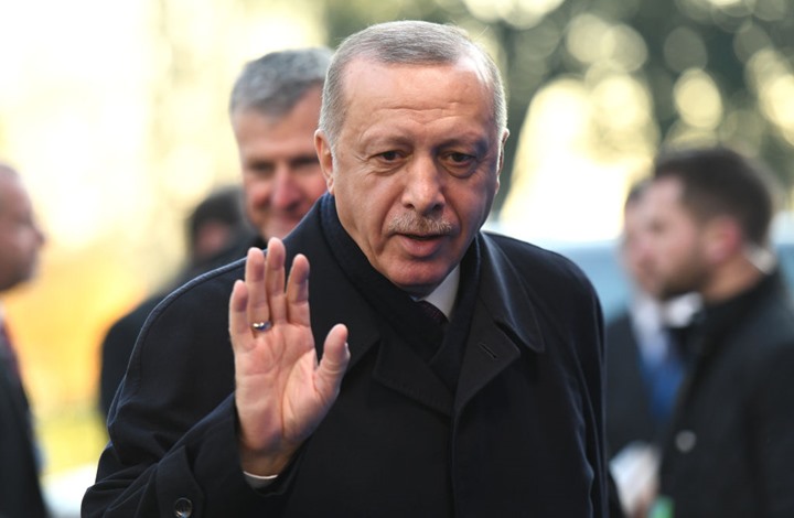 أردوغان يوجه كلمة مصورة لشعبه من الحجر المنزلي (شاهد)