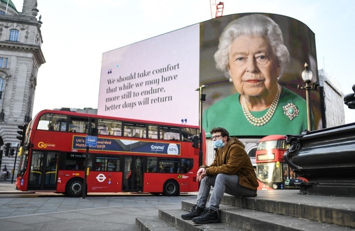 ملكة بريطانيا تصبح ثاني أكثر الملوك حكما في التاريخ