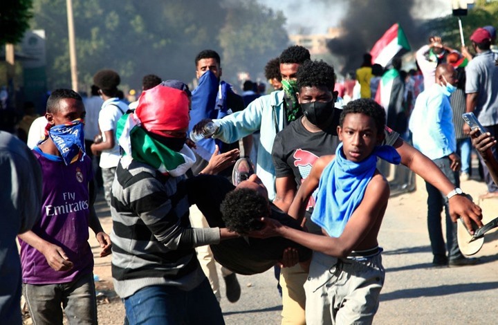 السلطات السودانية تحظر التجمعات وسط الخرطوم