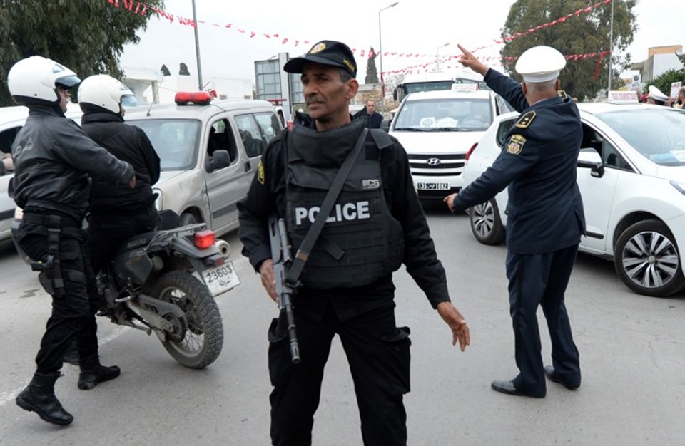 داخلية تونس تحبط هجوما "إرهابيا" لاستهداف شخصيات عامة