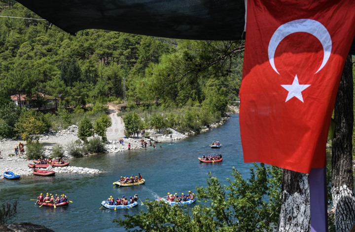 قمة إسطنبول الاقتصادية تناقش خطوات "التحول الأخضر".. تفاصيل