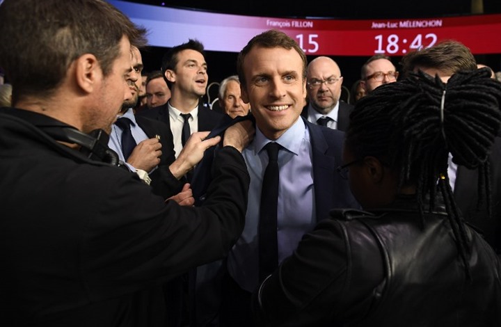 استطلاعان: ماكرون سيحسم الرئاسة الفرنسية أمام لوبان