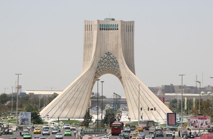 إيران: وفاة 4 أشخاص إثر تناولهم خمورا مغشوشة