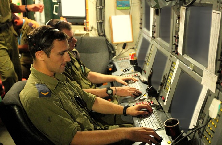 تزايد سطوة الرقابة العسكرية على الإعلام الإسرائيلي (تحليل)