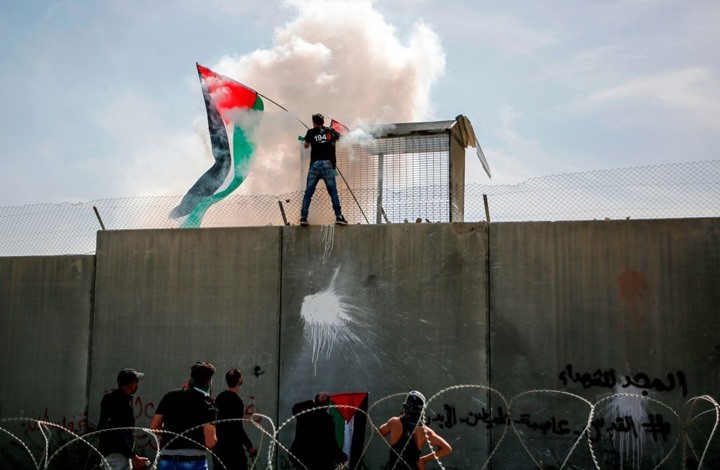 قلق إسرائيلي من مشكلة التسلل عبر فتحات الجدار لتنفيذ عمليات
