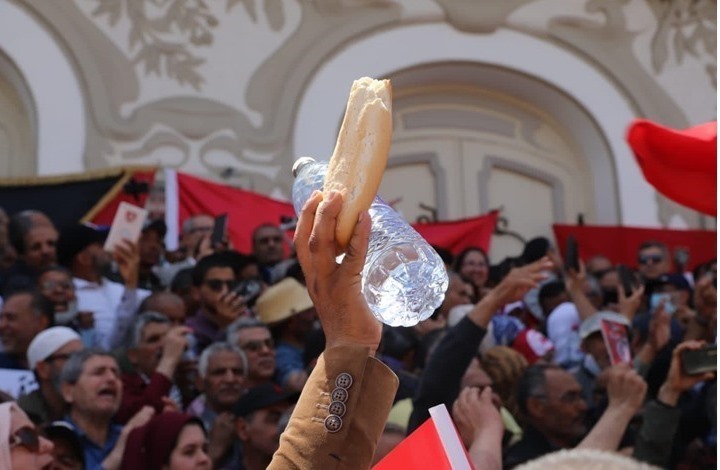 ما هي دلالات وانعكاسات رفع الفائدة الرئيسية على التونسيين؟
