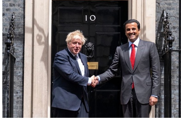 أمير قطر يبحث تعزيز العلاقات مع لندن ويوقع اتفاقيات مشتركة