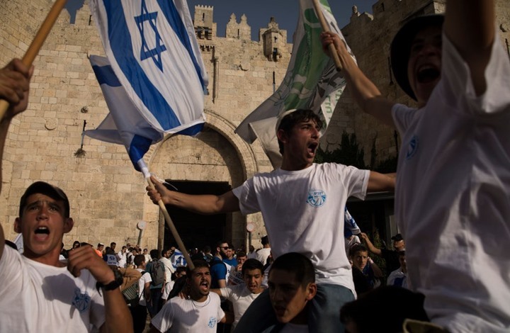 هيرست: العرب بحاجة لزعيم يستطيع الوقوف في وجه إسرائيل