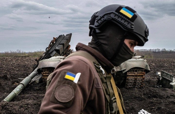 أوكرانيا تتحدث عن "ضربة مؤلمة" بعد قصف مقر روسي (فيديو)