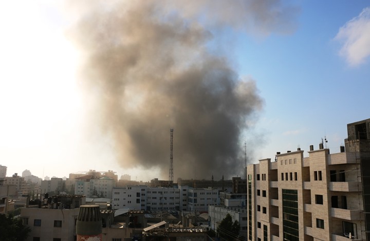 طيران الاحتلال يقصف مواقع للمقاومة في قطاع غزة (شاهد)