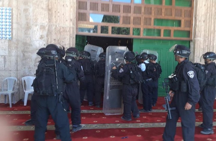 وزير إسرائيلي يقتحم المسجد الأقصى.. والأوقاف تحذر