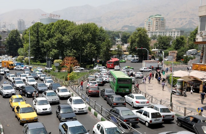 احتجاجات واعتقالات بإيران لارتفاع الأسعار (شاهد)