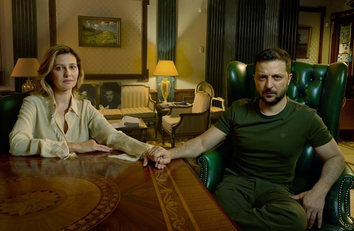 جلسة تصوير لزيلينسكي وزوجته تثير سخرية روسية (صور)