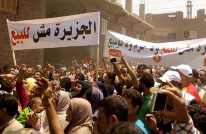 الأمن المصري يقتحم جزيرة الوراق.. والأهالي يستغيثون (شاهد)