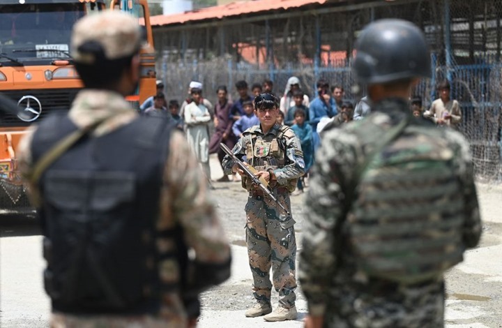 معارك ضارية بين الحكومة وطالبان في هلمند.. وانفجار يهز كابول