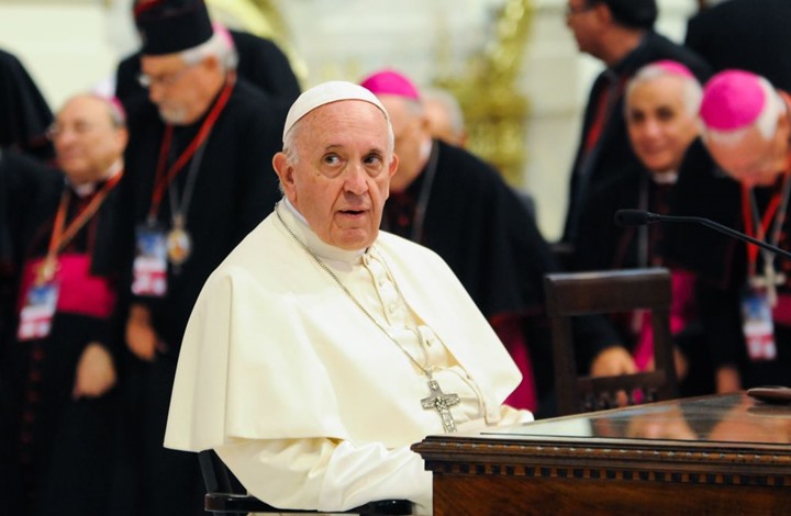 الفضائح الجنسية أمام اجتماع البابا بكنائس العالم