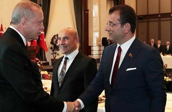 أردوغان يلتقي المعارضة.. وموقف طريف مع إمام أوغلو