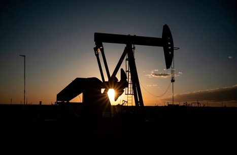 النفط يهبط لأدنى مستوى في 6 أشهر وارتفاع قياسي للغاز