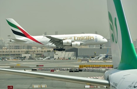 طيران الإمارات يحقق في إحباط إقلاع طائرة من مطار دبي