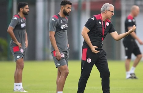 مدرب تونس يصاب بـ"كورونا" بعد بدء تعافي لاعبيه