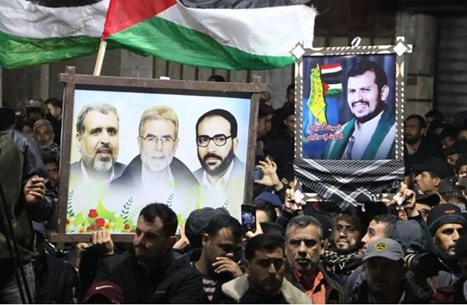 "حماس" تتبرأ من هتافات ضد السعودية وتدعو لنبذ الصراعات