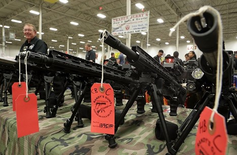 تقرير: سوق الأسلحة بأمريكا تضاعفت 3 مرات منذ عام 2000