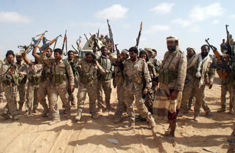 تشكيلات انفصالية تتسلم معسكرات للجيش اليمني بشبوة