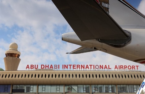 WSJ: الخليجيون لا يعرفون مصدر الهجوم على مطار أبو ظبي