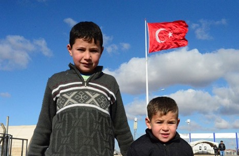 صحيفة تركية: لا يمكن إعادة اللاجئين قبل تهيئة البيئة الآمنة