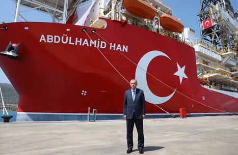 أردوغان يدشن أكبر سفينة تركية للتنقيب عن الطاقة بالمتوسط