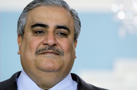 مستشار ملك البحرين يهاجم قطر على خلفية "احتجاز طراد"