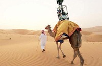 "جوجل" تصور صحراء الإمارات بواسطة كاميرا يحملها جمل