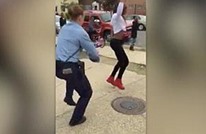 شرطية تفض عراك مراهقين بالرقص وأوباما يثني عليها (فيديو)