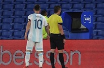 ميسي يهاجم حكم مباراة الأرجنتين وبيرو