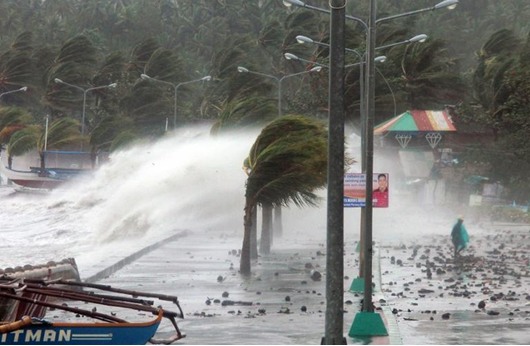 الإعصار إيرما يضرب جنوب فلوريدا ويقتل ثلاثة أشخاص