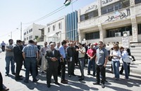 الاحتجاجات تعصف بالصحف الورقية في الأردن