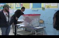 غلق مكاتب الاقتراع بالانتخابات الرئاسية التونسية (فيديو)
